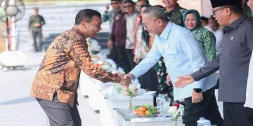 Gubernur Ahmad Luthfi saat acara Penandatanganan Surat Dukungan Asta Cita Presiden RI yang diprakarsai DPP Papdesi di Koperasi Desa Merah Putih Bergas Kidul, Kabupaten Semarang, Sabtu 27 Juni 2026. Foto: Ist.