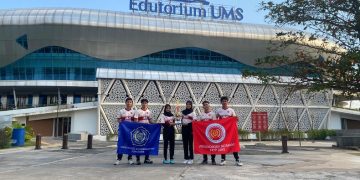 Tim Teaching Senam Penjas UMS membawa pulang piala juara 3 dari Lomba Produk Inovasi Senam Irama antar Pendidikan Jasmani se-Indonesia. Foto: Ist.