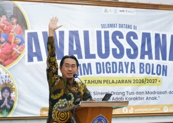 Wakil Dekan I FKIP UMS, Dr. Miftakhul Huda, M.Pd menjadi keynote speaker Awalussanah MIM Digdaya Bolon pada Sabtu (11/7/2026). Foto: Ist.