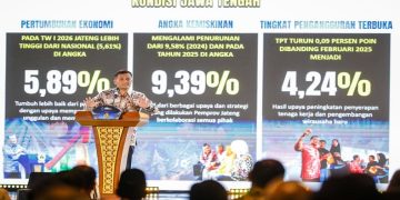 Gubernur Jawa Tengah, Ahmad Luthfi menerima penghargaan Impactful Regional Leadership di ajang SBBI Award 2026, Jumat, 17 Juli 2026. Foto: Ist.