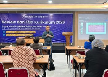 PBSI FKIP UMS menggelar Review dan FGD Kurikulum Tahun 2026. Foto: Ist.