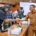 Gubernur Ahmad Luthfi menerima audiensi bersama elemen masyarakat yang tergabung dalam “Jateng Guyub” di Kantor Gubernur, Senin (20/7/2026). Foto: Ist.