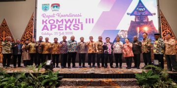 Sekda Provinsi Jawa Tengah, Sumarno menghadiri Rapat Koordinasi Komisariat Wilayah Komwil III Apeksi Tahun 2026 di Wahid Prime, Kota Salatiga, Kamis, 23 Juli 2026. Foto: Ist.
