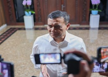 Gubernur Jawa Tengah, Ahmad Luthfi memberikan keterangan pers di kantornya, Rabu, 29 Juli 2026. Foto: Ist.