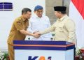 Gubernur Ahmad Luthfi mendampingi Presiden Prabowo Subianto meresmikan revitalisasi Stasiun Semarang Tawang, Kamis 30 Juli 2026. Foto: Ist.