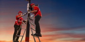 Ilustrasi - Telkom membukukan pendapatan konsolidasi sebesar Rp75,9 triliun pada semester pertama tahun 2026. Foto: Ist.