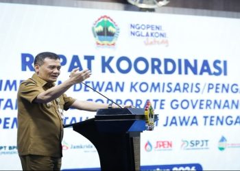 Gubernur Ahmad Luthfi membuka Rapat Koordinasi Penguatan Sinergi Direksi dan Dewan Komisaris dalam Meningkatkan Kinerja dan Tata Kelola BUMD di Gedung Gradhika Bhakti Praja, Semarang, Senin, 3 Agustus 2026. Foto: Ist.