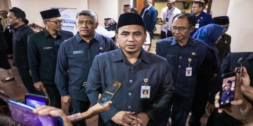 Wakil Gubernur Taj Yasin Maimoen memberikan keterangan pers usai Rapat Paripurna DPRD Jawa Tengah di Gedung Berlian, Semarang, Rabu, 5 Agustus 2026. Foto: Ist.