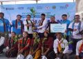 TelkomGroup berkolaborasi dengan pemerintah daerah, mitra, dan masyarakat dalam aksi penanaman 10.000 bibit mangrove di Manggarai Barat, Nusa Tenggara Timur. Foto: Ist.