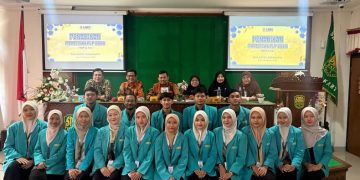 Sebanyak 17 mahasiswa UMS menyelesaikan kegiatan PLP 2 di SMA Batik 1 Surakarta, Kamis (6/8/2026). Foto: Ist.