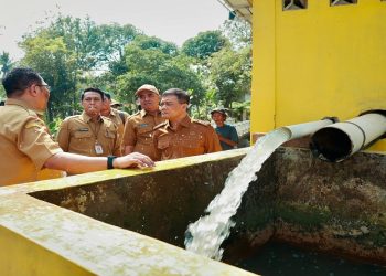 Gubernur Jateng, Ahmad Luthfi meninjau penerapan PATS di Desa Tengengwetan, Kecamatan Siwalan, Kabupaten Pekalongan, Senin, 10 Agustus 2026. Foto: Ist.
