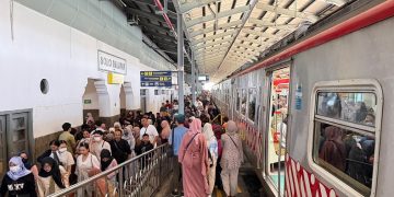 Ilustrasi - KAI Group menghadirkan Promo Spesial dalam rangka menyemarakkan HUT ke-81 RI bagi pengguna Commuter Line. Foto: Ist.