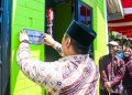 Wakil Gubernur Jawa Tengah Taj Yasin Maimoen meresmikan penggunaan bata interlock dalam pembangunan rumah baru bagi warga di Desa Jaten, Kecamatan Selogiri, Kabupaten Wonogiri, Kamis, 13 Agustus 2026. Foto: Ist.