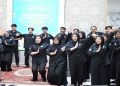 Penampilan PSM Voca Al Kindi dalam pelepasan delegasi UMS. Foto: Ist.
