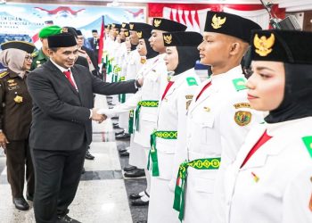 Wakil Gubernur Jawa Tengah, Taj Yasin Maimoen mengukuhkan Paskibraka di Gedung Gradhika Bhakti Praja, Semarang pada Sabtu, 15 Agustus 2026. Foto: Ist.