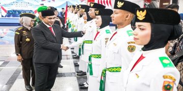 Wakil Gubernur Jawa Tengah, Taj Yasin Maimoen mengukuhkan Paskibraka di Gedung Gradhika Bhakti Praja, Semarang pada Sabtu, 15 Agustus 2026. Foto: Ist.