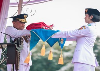 Gubernur Ahmad Luthfi menjadi Inspektur Upacara Peringatan HUT ke-81 RI tingkat Provinsi Jawa Tengah di Lapangan Pancasila, Simpanglima, Kota Semarang, Senin, 17 Agustus 2026. Foto: Ist.