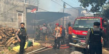 Lokasi kebakaran di Kampung Tunggulsari, Kelurahan Pajang, Kecamatan Laweyan, Kota Solo, Selasa (25/8/2026). Foto: Ist.