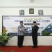 Wakil Ketua Bidang Pendidikan dan Pengkaderan PDM Kabupaten Sukoharjo, Dr. H. Sri Lahir, M.Pd., melantik Nasrul Harahab, S.Pdl., Gr., M.Pd., sebagai Kepala SD UMS Global Citizen periode 2026–2030. Foto: Ist.