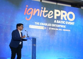 Direktur Pengembangan Ekosistem Digital, Kementerian Komunikasi dan Digital RI Dr. Sonny Hendra Sudaryana memberikan paparan pada forum ignitePRO sebagai bagian dari rangkaian Bali Annual Telkom International Conference (BATIC) 2026. Foto: Ist.