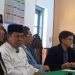 Mantan terpidana kasus penyebaran informasi terkait tuduhan ijazah palsu Jokowi, Sugi Nur Raharja atau Gus Nur (memakai baju putih dan berpeci) saat sidang di PN Surakarta, Senin (21/9/2026). Foto: Indospektrum.com