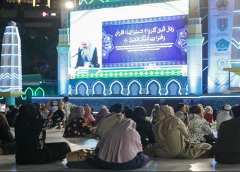Antusiasme masyarakat Jawa Tengah menyaksikan MTQ Nasional XXXI di Lapangan Simpang Lima Kota Semarang, Rabu malam, 16 September 2026. Foto: Ist.