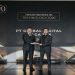 Eric Winarta, Chief Corporate Officer & Investor Relations, Blibli menerima penghargaan Fortune 100 sebagai pengakuan atas strategi usaha berkelanjutan dan relevansi Blibli di pasar Indonesia. Foto: Ist.