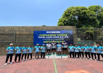 Para juara Turnamen Tenis Tingkat SMA Se-Solo Raya dalam rangkaian peringatan Hari Jadi ke-68 UMS, Minggu, (20/9/2026). Foto: Ist.