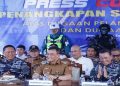 Gubernur Jawa Tengah Ahmad Luthfi menghadiri konferensi pers di Markas Komando Pangkalan TNI Angkatan Laut Semarang, Senin, 21 September 2026. Foto: Ist.