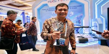 Gubernur Ahmad Luthfi menerima penghargaan sebagai TPID Provinsi berkinerja terbaik 2026 di Jakarta, Kamis, 24 September 2026. Foto: Ist.