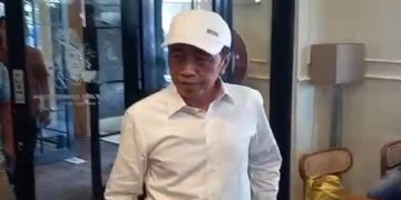 Mantan Presiden Jokowi memberikan keterangan pers di Solo, Kamis (24/9/2026). Foto: Indospektrum.com
