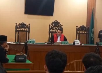 Sidang putusan gugatan Gus Nur di PN Surakarta, Senin (28/9/2026). Foto: Indospektrum.com