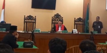 Sidang putusan gugatan Gus Nur di PN Surakarta, Senin (28/9/2026). Foto: Indospektrum.com