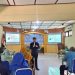 Dosen Fakultas Psikologi UMS, Bayu Suseno S.Psi M.Psi Psikolog saat memaparkan materi Pengabdian kepada Masyarakat (PmK) Fakultas Psikologi UMS. Foto Ist.