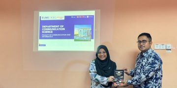 Penandatangan kerja sama antara Communication USIM dan Ilmu Komunikasi UMS. Foto : Ist.