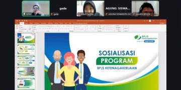 Bidang Kepesertaan BPJS Ketenagakerjaan Cabang Surakarta, Mabrur Ari Wuryanto SP M.M saat memberikan pemaparan sosialisasi program BPJS Ketenagakerjaan via daring. Foto : Ist.