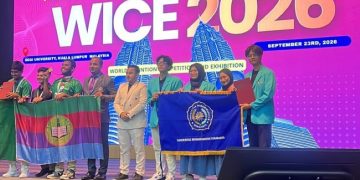 Tim KINDO.fun UMS saat awarding ceremony WICE 2026, tim berhasil menangi silver medal atau medali perak dalam ajang 8th World Invention Competition and Exhibition (WICE) 2026 di Malaysia. Foto : Ist.