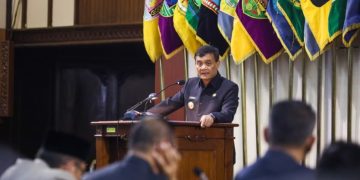 Gubernur Jawa Tengah, Ahmad Luthfi dalam rapat paripurna DPRD Jateng di Gedung Berlian Semarang, Selasa (29/9/2026). Foto : Ist.