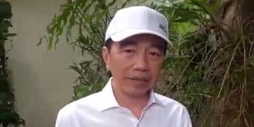 Mantan Presiden Jokowi memberikan keterangan pers di Solo, Kamis (29/10/2026). Foto: Ist.