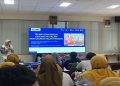 UMS bersama DKK Surakarta dan Balai POM di Surakarta bersinergi melakukan penguatan komunikasi kesehatan serta pengawasan iklan pangan bagi IRTP. Foto: Ist.