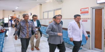 Sekda Provinsi Jawa Tengah, Sumarno menerima Kunjungan Kerja Spesifik Komisi IX DPR RI di RSUD dr Adhyatma, MPH Provinsi Jawa Tengah, Jumat, 2 Oktober 2026. Foto: Ist.