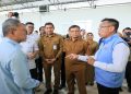 Gubernur Ahmad Luthfi mendampingi kunker Menteri Koordinator Bidang Pangan Zulkifli Hasan dan Menteri Perdagangan Budi Santoso, dalam rangka pemantauan operasionalisasi KDKMP di Kabupaten Sukoharjo, Selasa, 13 Oktober 2026. Foto: Ist.