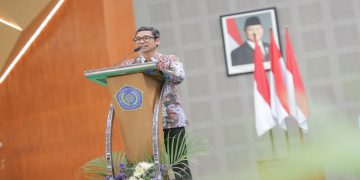 Wamen KKP, Prof. Dr. Irwan Meilano, S.T., M.Sc., menghadiri Upacara Hari Jadi ke-68 UMS, Sabtu (24/10/2026) di Gedung Edutorium KH Ahmad Dahlan. Foto: Ist.