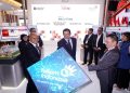 Chief Technology Officer Danantara Sigit Puji Santosa, Managing Director Strategic Technology Initiatives Danantara Irwan Rey, dan Direktur IT Digital Telkom Kharim I. G. Siregar meluncurkan pengembangan Sovereign Digital Technology TelkomGroup pada rangkaian Danantara Technology Innovation Investment Forum (DTIIF) 2026 di Jakarta, Senin (26/10/2026). Foto: Ist.