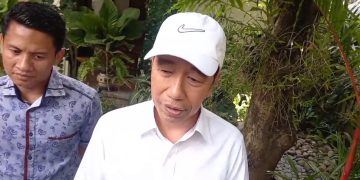 Mantan Presiden Jokowi memberikan keterangan pers di Solo, Kamis (1/10/2026). Foto: Indospektrum.com