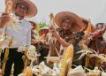 Gubernur Jawa Tengah Ahmad Luthfi menyerap berbagai aspirasi dari petani saat acara Panen Raya Jagung di Desa Karanganyar, Kecamatan Weru, Kabupaten Sukoharjo, Kamis (1/10/2026). Foto : Ist.
