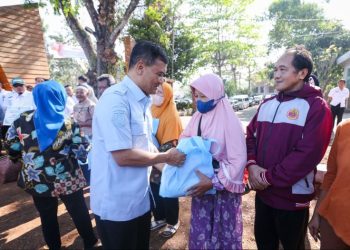 Gubernur Jawa Tengah Ahmad Luthfi membuka GPM serentak memperingati Hari Pangan Sedunia ke-46 di Lapangan Tlogo Resort, Kabupaten Semarang, Rabu (21/10/2026). Foto : Ist.